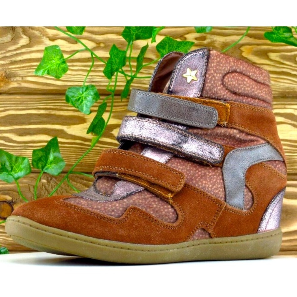 Sketchers | hidden wedge hi top sneakers | size 9